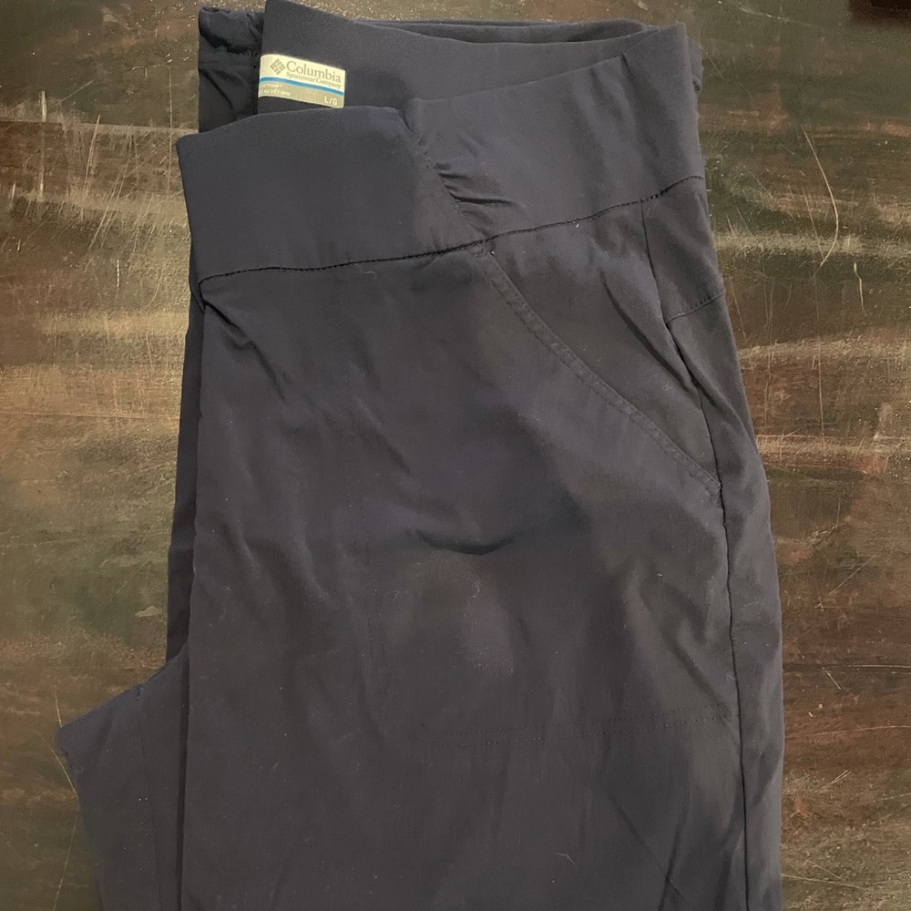 Columbia dri fit pants in navy